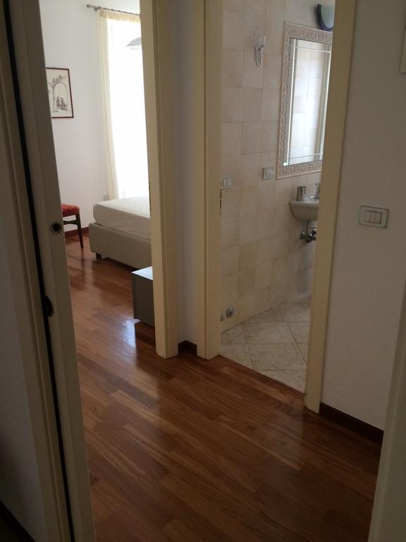 Apartment Largo Del Teatro Porto San Giorgio Oda fotoğraf